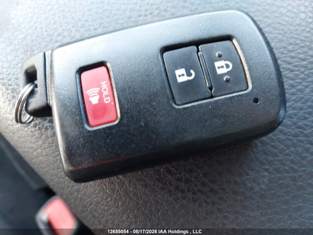12655054 :رقم المزاد ، JTMRJREV7JD235776 vin ، 2018 Toyota Rav4 Hv Le Plus/xle مزاد بيع