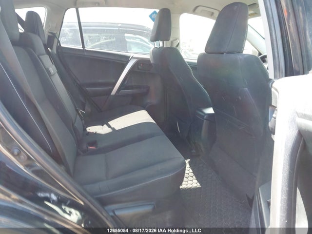12655054 :رقم المزاد ، JTMRJREV7JD235776 vin ، 2018 Toyota Rav4 Hv Le Plus/xle مزاد بيع