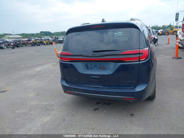 Chrysler Pacifica Limited 2025 2C4RC1GG7SR602099 Image 16