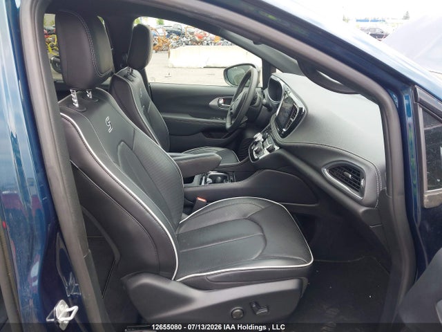Chrysler Pacifica Limited 2025 2C4RC1GG7SR602099 Image 5