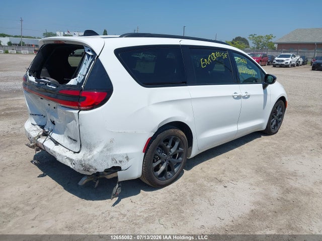 Chrysler Pacifica Limited 2026 2C4RC1GG6TR274370 Image 4