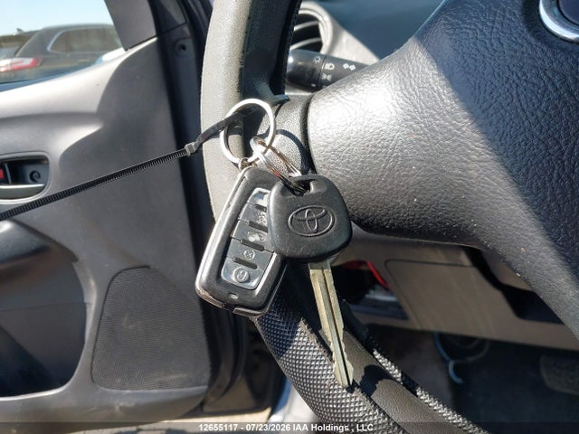 2012 Toyota Yaris მანქანა იყიდება აუქციონზე, vin: JTDBT4K35CL026871, აუქციონის ნომერი: 12655117