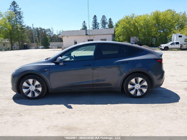 Tesla Model Y Long Range 2021 5YJYGDEE7MF061993 Image 14