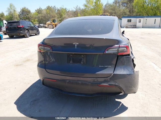 Tesla Model Y Long Range 2021 5YJYGDEE7MF061993 Image 16