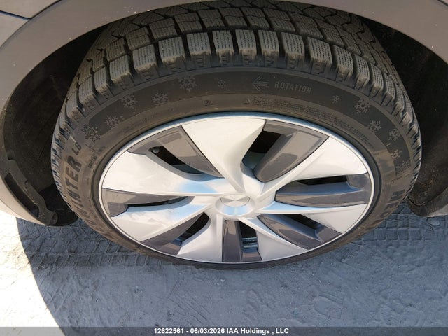 Tesla Model Y Long Range 2021 5YJYGDEE7MF061993 Image 19