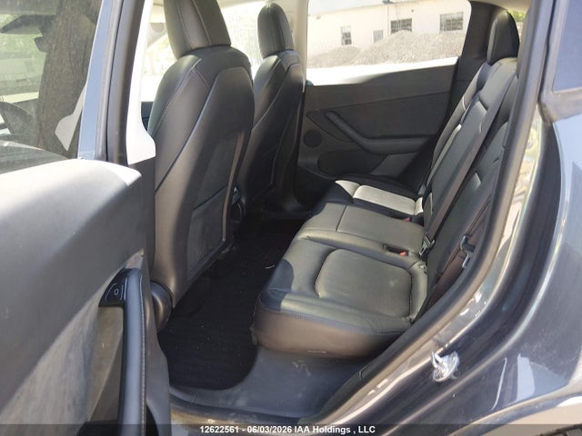 Tesla Model Y Long Range 2021 5YJYGDEE7MF061993 Image 8
