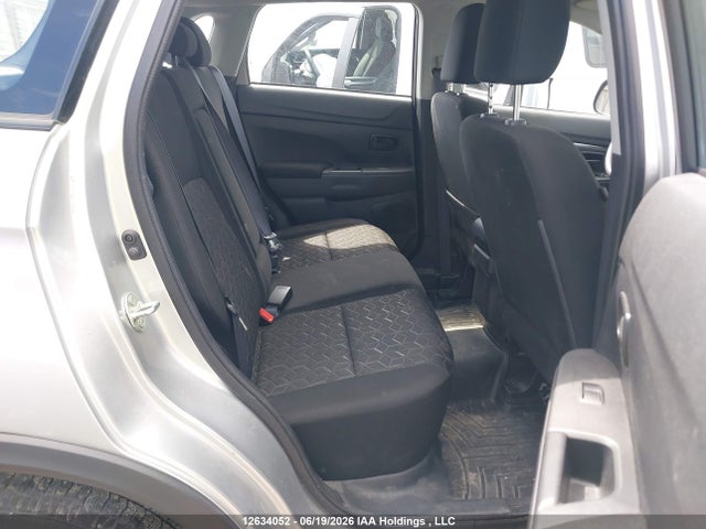 Mitsubishi RVR ES 2022 JA4AJUAUXNU600450 Image 8
