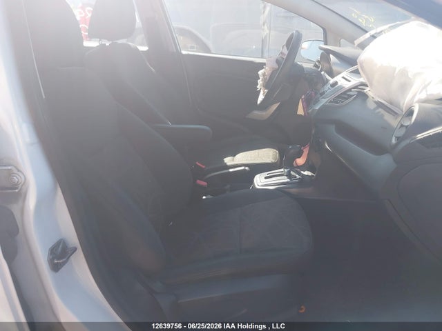 12639756 :رقم المزاد ، 3FADP4EJ8DM108204 vin ، 2013 Ford Fiesta Se مزاد بيع