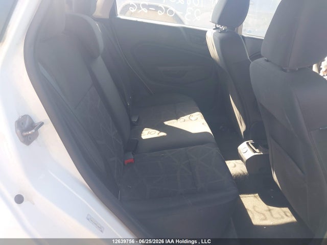 12639756 :رقم المزاد ، 3FADP4EJ8DM108204 vin ، 2013 Ford Fiesta Se مزاد بيع