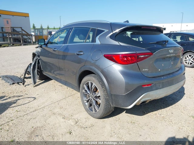 SJKCH5CR7JA044695 Infiniti Qx30 Luxe