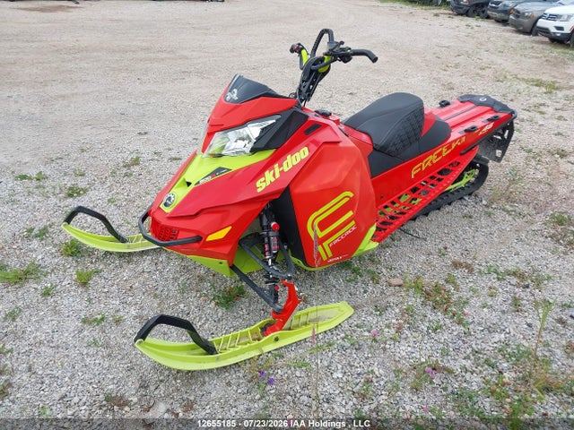 12655185 :رقم المزاد ، 2BPSVBGC3GV000409 vin ، 2016 Skidoo  مزاد بيع
