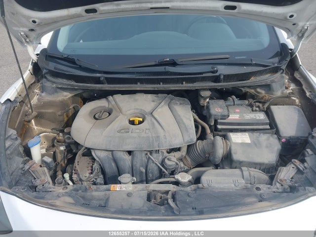 KMHD35LHXGU279303 Hyundai ELANTRA GT