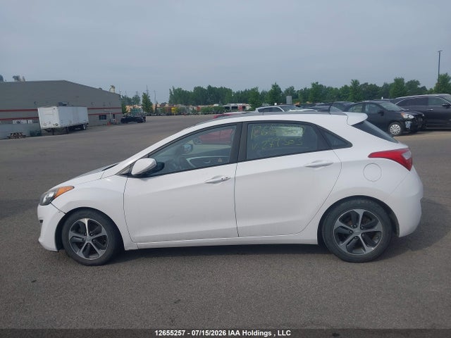 KMHD35LHXGU279303 Hyundai ELANTRA GT