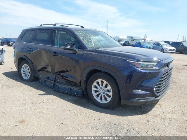 2024 Toyota Grand Highlander Xle მანქანა იყიდება აუქციონზე, vin: 5TDAAAB52RS036878, აუქციონის ნომერი: 12651368