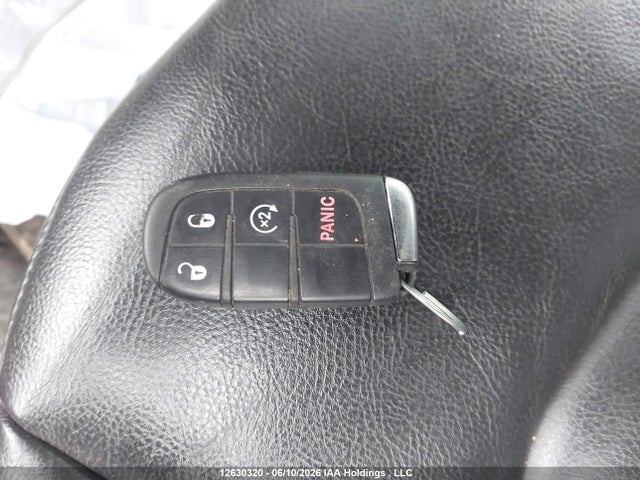 Jeep Renegade Limited 2015 ZACCJBDT4FPC49835 Image 10