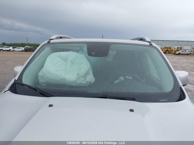 Jeep Renegade Limited 2015 ZACCJBDT4FPC49835 Image 16