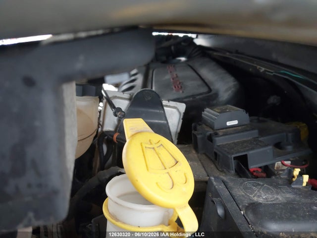 Jeep Renegade Limited 2015 ZACCJBDT4FPC49835 Image 9