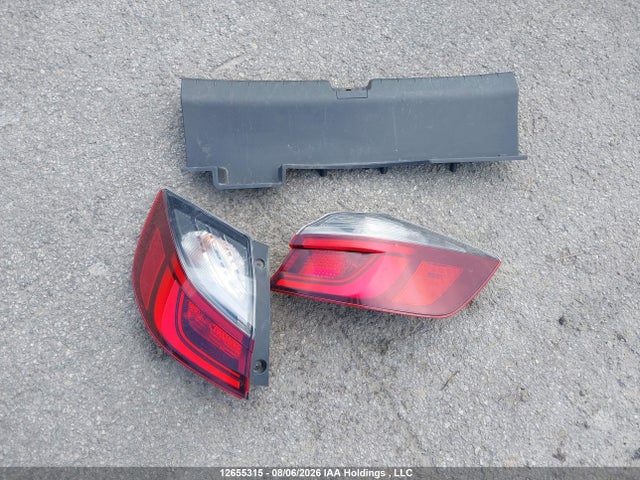 Honda Insight 2019 19XZE4F58KE400532 Image 12
