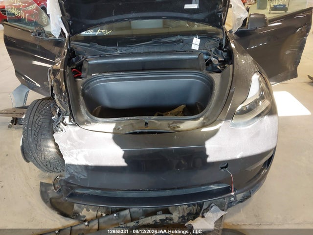 Tesla Model Y 2025 7SAYGAEE9SF235156 Image 10