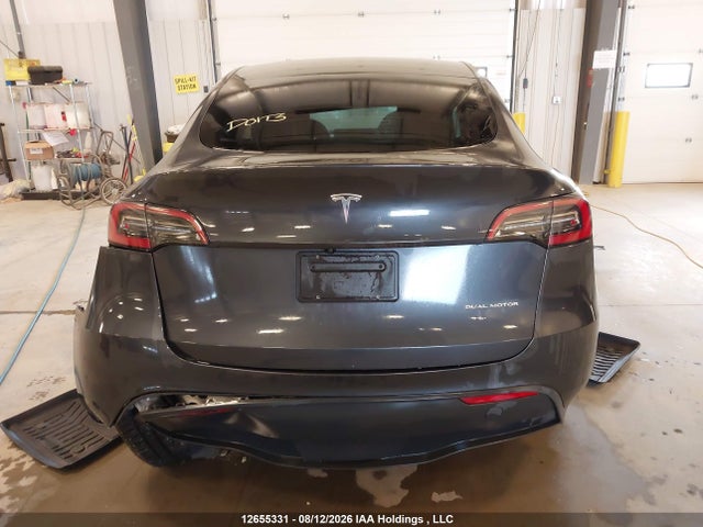 Tesla Model Y 2025 7SAYGAEE9SF235156 Image 17