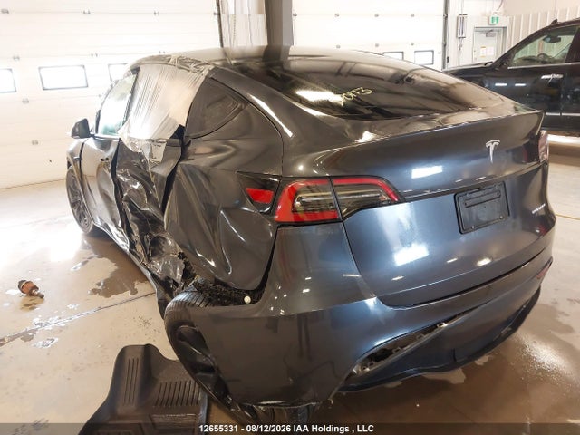 Tesla Model Y 2025 7SAYGAEE9SF235156 Image 3
