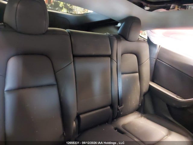 Tesla Model Y 2025 7SAYGAEE9SF235156 Image 8