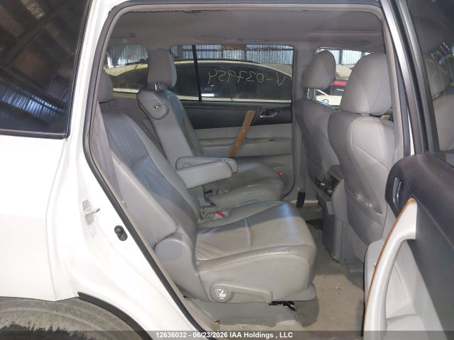 2010 Toyota Highlander Hybrid Limited მანქანა იყიდება აუქციონზე, vin: JTEJW3EH5A2037954, აუქციონის ნომერი: 12636032