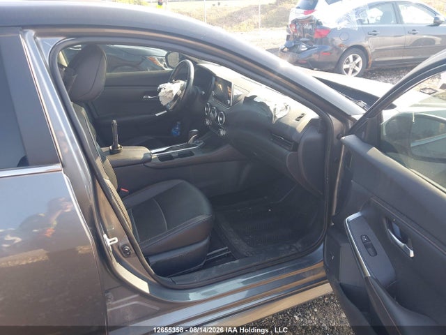 3N1AB8DV2MY322592 Nissan Sentra