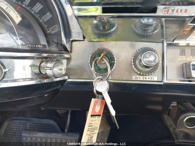 12655419 :رقم المزاد ، 8229131535 vin ، 1962 Chrysler Saratoga مزاد بيع