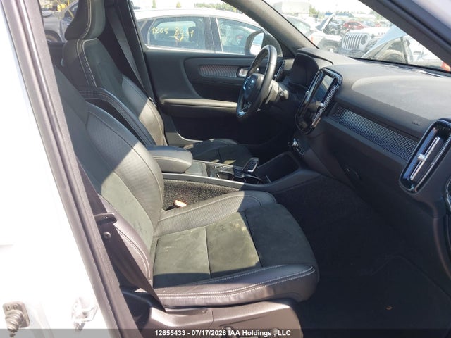 Продаж на аукціоні авто 2019 Volvo Xc40 T5 R-design, vin: YV4162UM9K2118502, номер лоту: 12655433