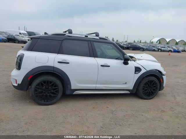 Mini Cooper Countryman All4 2017 WMZYV5C31H3C02091 Image 14