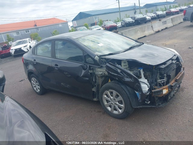 12637264 :رقم المزاد ، KNADM4A39F6456135 vin ، 2015 Kia Rio Ex/ex+/lx/lx+/sx مزاد بيع