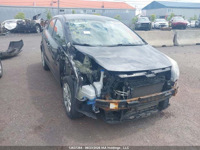 12637264 :رقم المزاد ، KNADM4A39F6456135 vin ، 2015 Kia Rio Ex/ex+/lx/lx+/sx مزاد بيع