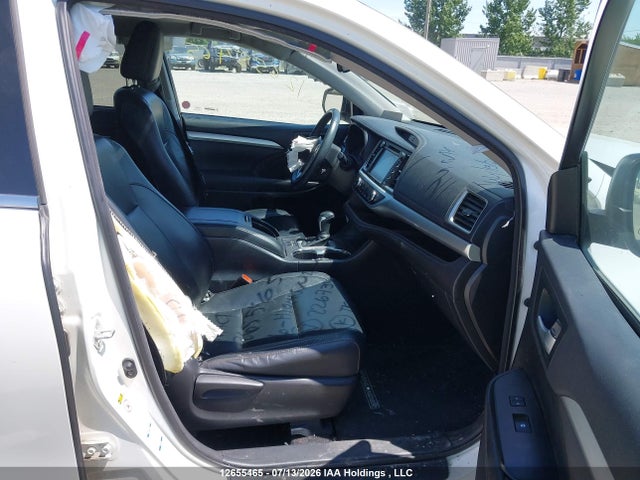 5TDJKRFH0GS226739 Toyota Highlander Xle