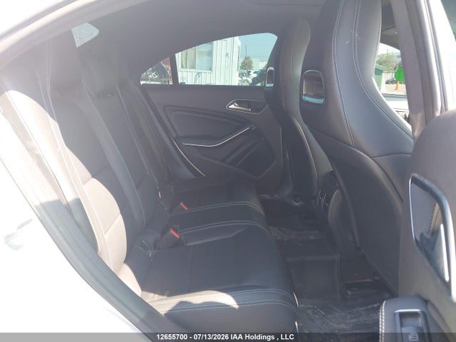 WDDSJ4GB6KN722928 Mercedes-Benz CLA 250 4MATIC