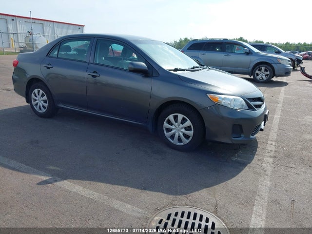 2013 Toyota Corolla S/le მანქანა იყიდება აუქციონზე, vin: 2T1BU4EE2DC040830, აუქციონის ნომერი: 12655773