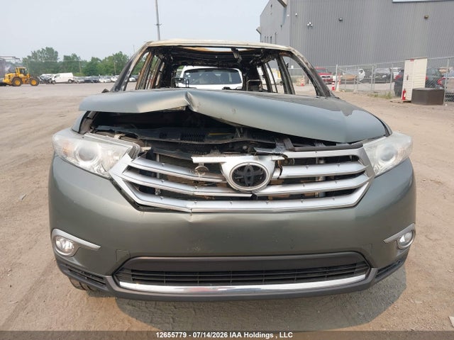 2013 Toyota Highlander Limited მანქანა იყიდება აუქციონზე, vin: 5TDDK3EH1DS180507, აუქციონის ნომერი: 12655779