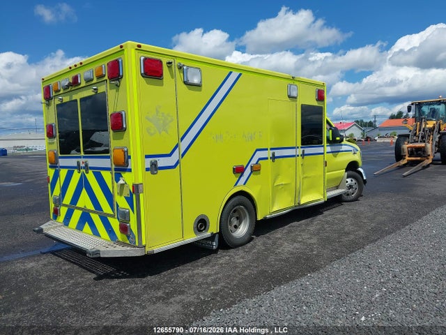 Ford Econoline E350 Super Duty Cutaway Van 2024 1FDWE3FN2RDD20471 Image 4