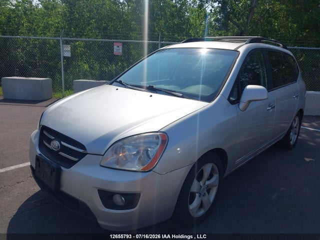 12655793 :رقم المزاد ، KNAFG526697275748 vin ، 2009 Kia Rondo Lx/ex مزاد بيع