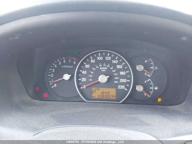 12655793 :رقم المزاد ، KNAFG526697275748 vin ، 2009 Kia Rondo Lx/ex مزاد بيع