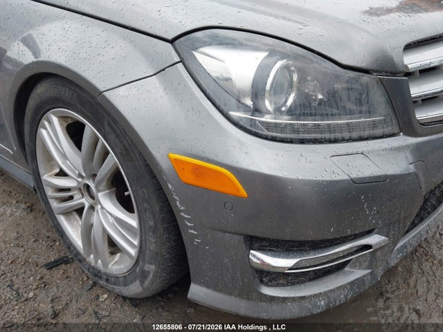 2013 Mercedes-benz C 350 4matic მანქანა იყიდება აუქციონზე, vin: WDDGF8JB6DA808077, აუქციონის ნომერი: 12655806