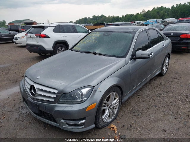 2013 Mercedes-benz C 350 4matic მანქანა იყიდება აუქციონზე, vin: WDDGF8JB6DA808077, აუქციონის ნომერი: 12655806