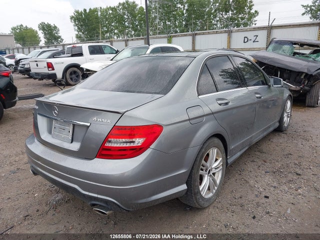 2013 Mercedes-benz C 350 4matic მანქანა იყიდება აუქციონზე, vin: WDDGF8JB6DA808077, აუქციონის ნომერი: 12655806