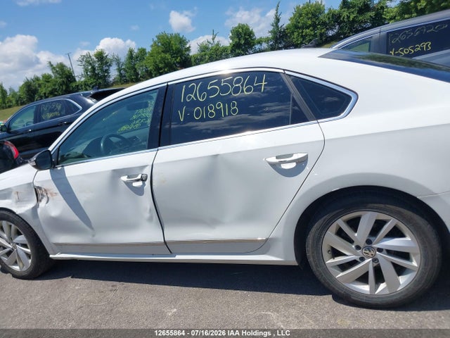 Volkswagen Passat 2018 1VWBA7A35JC018918 Image 14