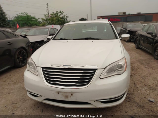 2013 Chrysler 200 Limited მანქანა იყიდება აუქციონზე, vin: 1C3CCBCG7DN673339, აუქციონის ნომერი: 12655881