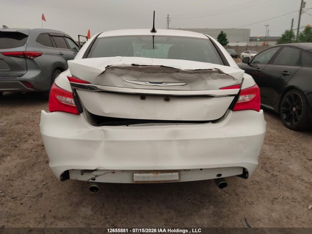 2013 Chrysler 200 Limited მანქანა იყიდება აუქციონზე, vin: 1C3CCBCG7DN673339, აუქციონის ნომერი: 12655881