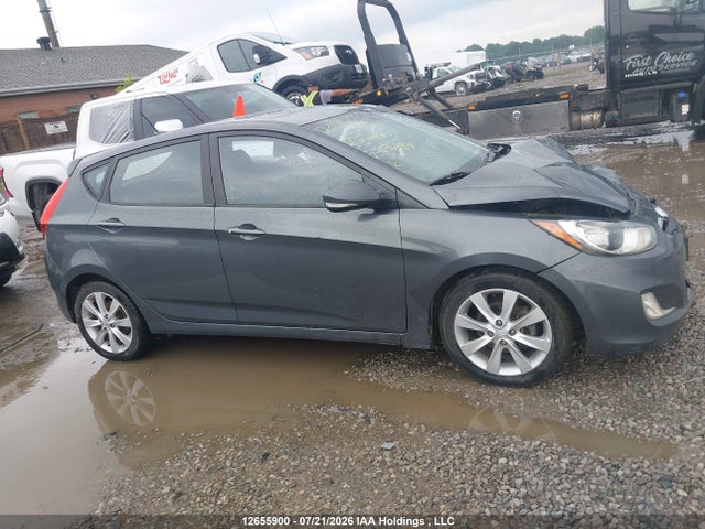 2013 Hyundai Accent Gls/se მანქანა იყიდება აუქციონზე, vin: KMHCU5AE2DU070389, აუქციონის ნომერი: 12655900