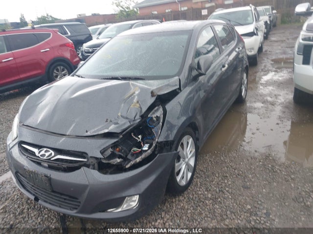 2013 Hyundai Accent Gls/se მანქანა იყიდება აუქციონზე, vin: KMHCU5AE2DU070389, აუქციონის ნომერი: 12655900