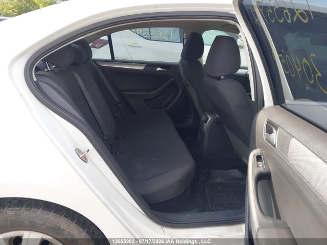 Продажа на аукционе авто 2015 Volkswagen Jetta 2.0l Trendline/2.0l Trendline+, vin: 3VW2K7AJ7FM304058, номер лота: 12655902