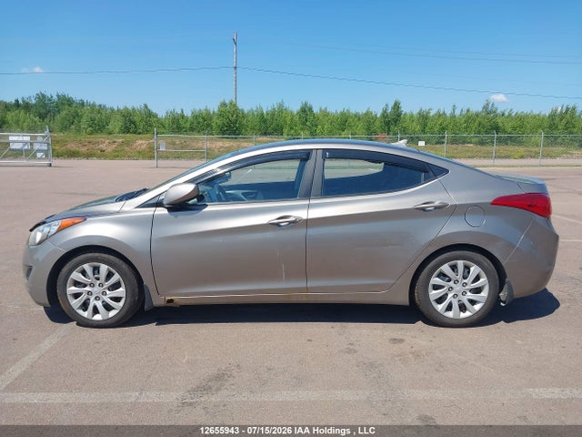 2013 Hyundai Elantra Gls/limited მანქანა იყიდება აუქციონზე, vin: 5NPDH4AE3DH286432, აუქციონის ნომერი: 12655943